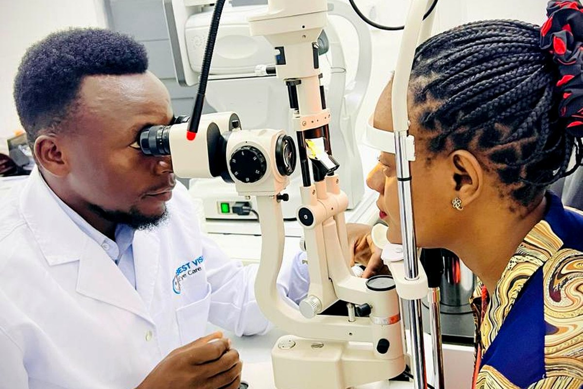 Comprehensive eye examination